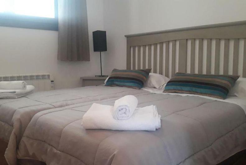 Hostal Los Ojos De Gabriel El Vallecillo المظهر الخارجي الصورة